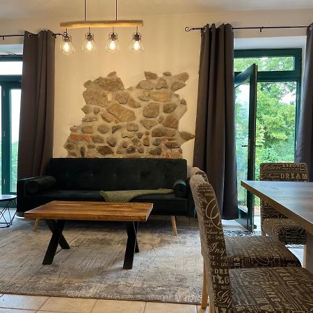Mitten In Der Natur : Ferienwohnung Mit 3 Schlafzimmern, Neu Eingerichtet Neu Gaarz Ngoại thất bức ảnh