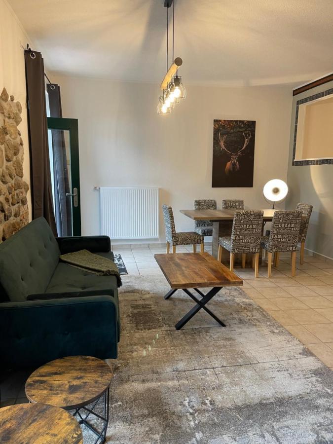 Mitten In Der Natur : Ferienwohnung Mit 3 Schlafzimmern, Neu Eingerichtet Neu Gaarz Ngoại thất bức ảnh