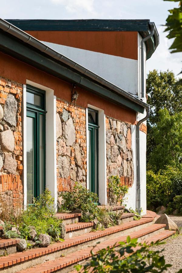 Mitten In Der Natur : Ferienwohnung Mit 3 Schlafzimmern, Neu Eingerichtet Neu Gaarz Ngoại thất bức ảnh
